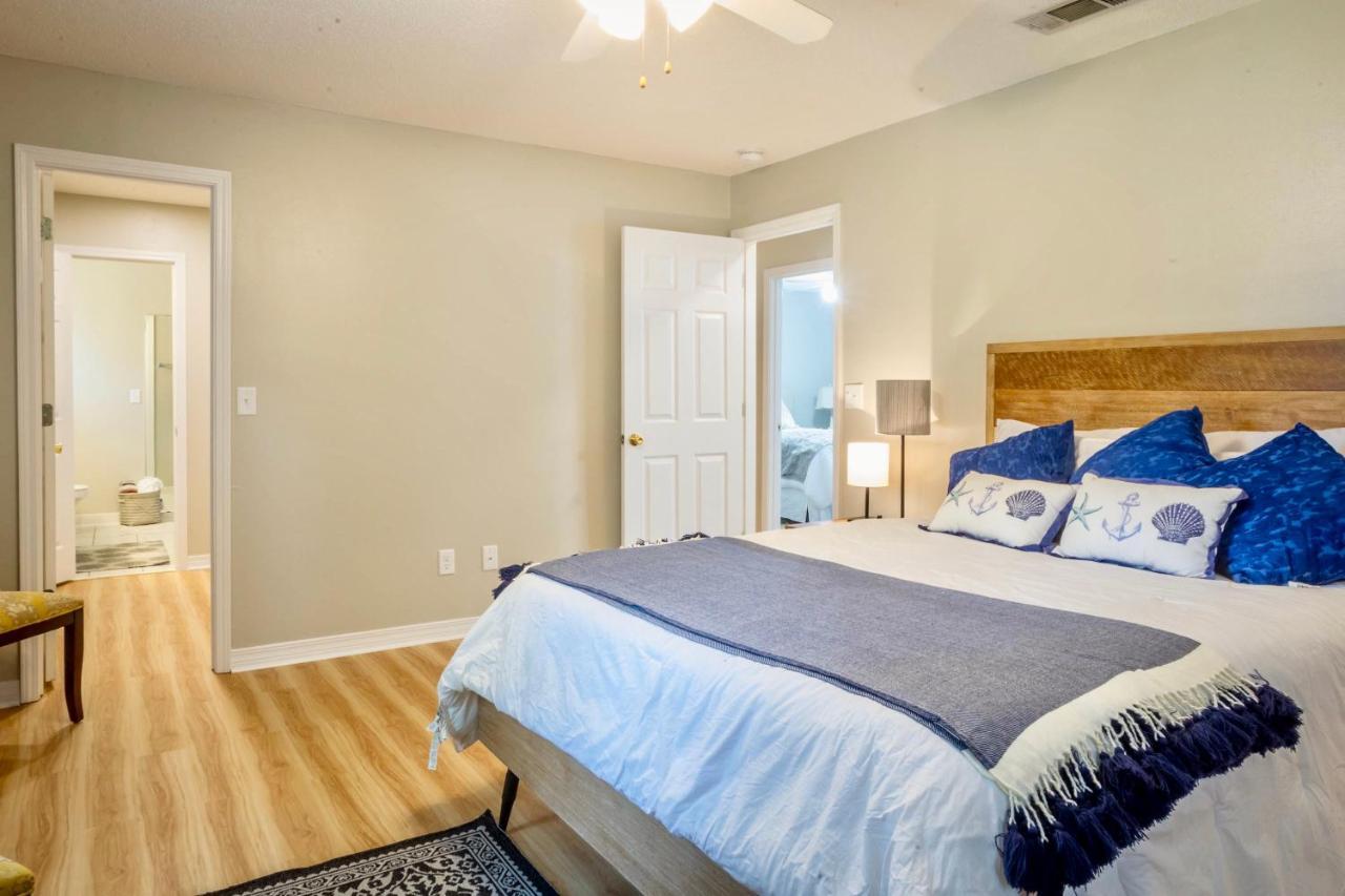 Life'S A Breeze! Updated 3B Home 10 Min To Beach! Gulf Breeze Extérieur photo