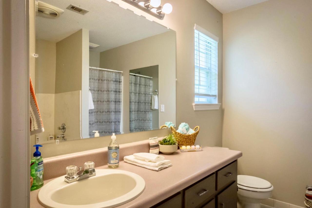 Life'S A Breeze! Updated 3B Home 10 Min To Beach! Gulf Breeze Extérieur photo