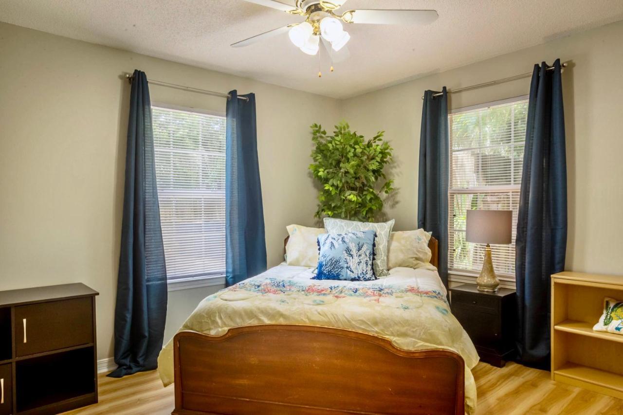 Life'S A Breeze! Updated 3B Home 10 Min To Beach! Gulf Breeze Extérieur photo